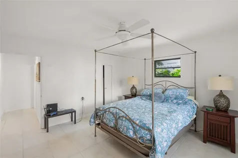 3421 Bayou Sound Longboat Key FL 34228