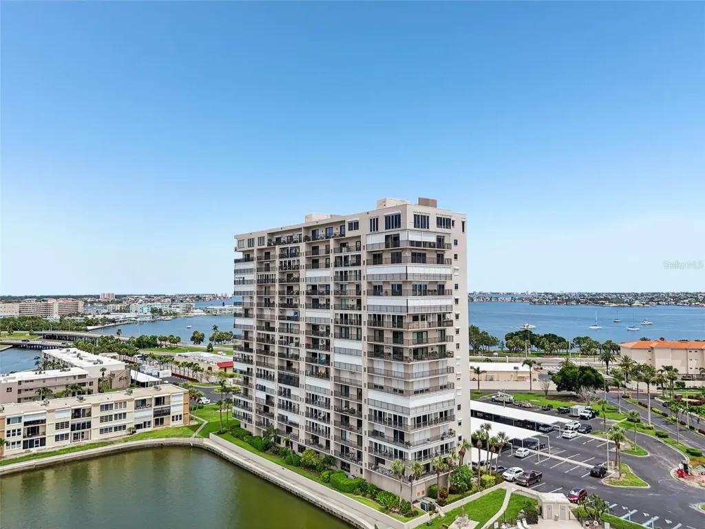 7300 Sun Island Drive S South Pasadena FL 33707