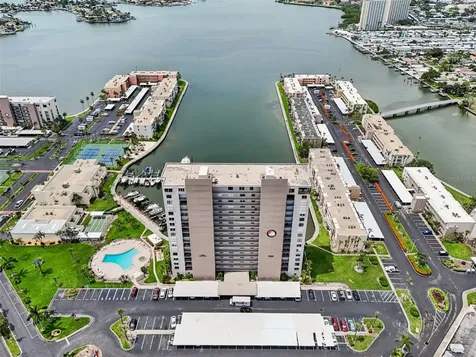 7300 Sun Island Drive S South Pasadena FL 33707