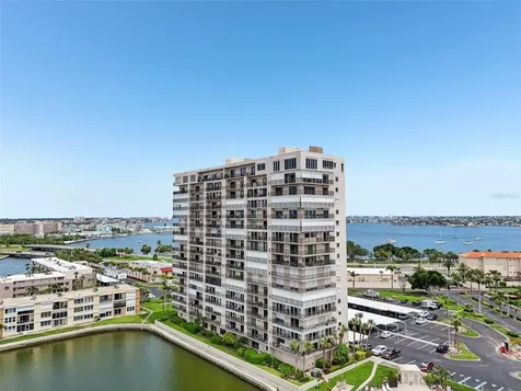 7300 Sun Island Drive S South Pasadena FL 33707