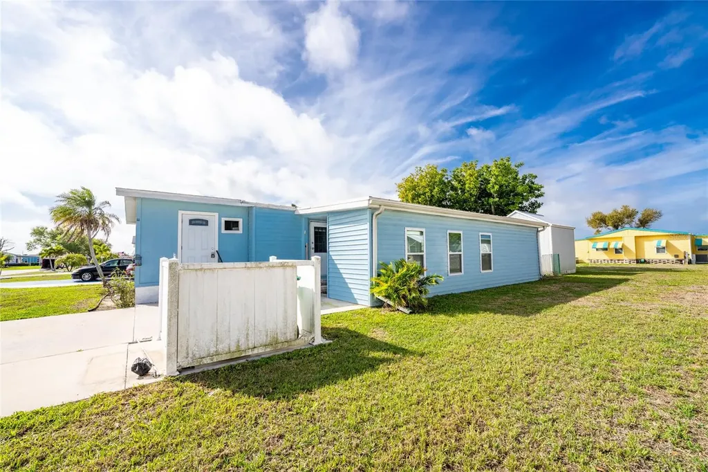 6161 Oriole Boulevard Englewood FL 34224