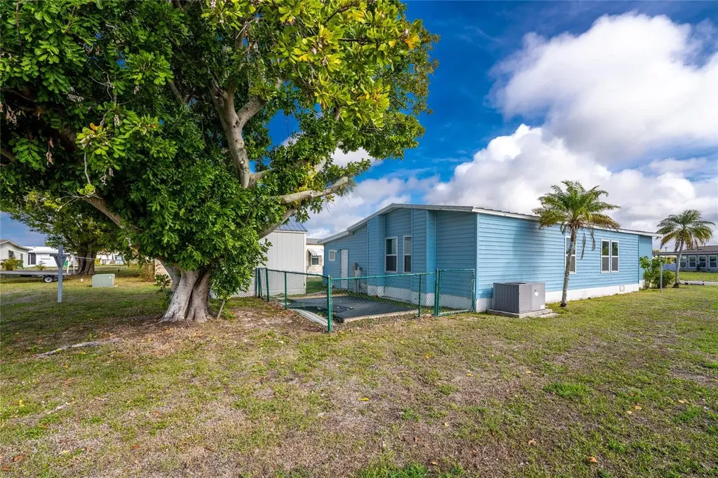 6161 Oriole Boulevard Englewood FL 34224
