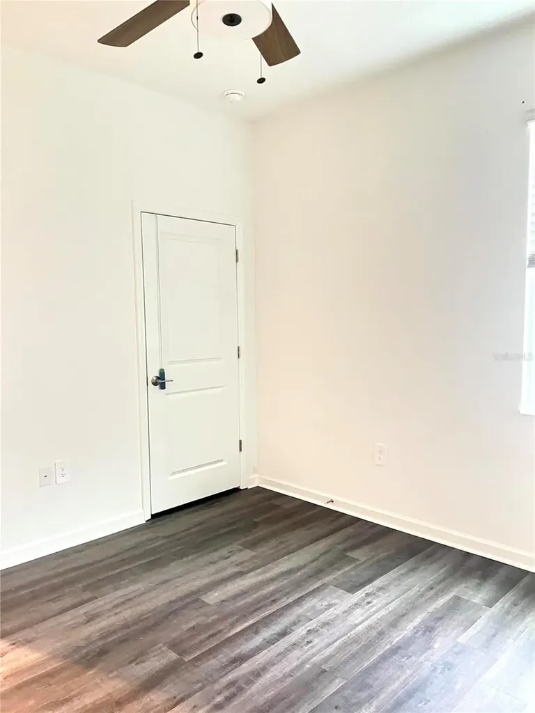 2361 Volunteer Avenue Kissimmee FL 34744