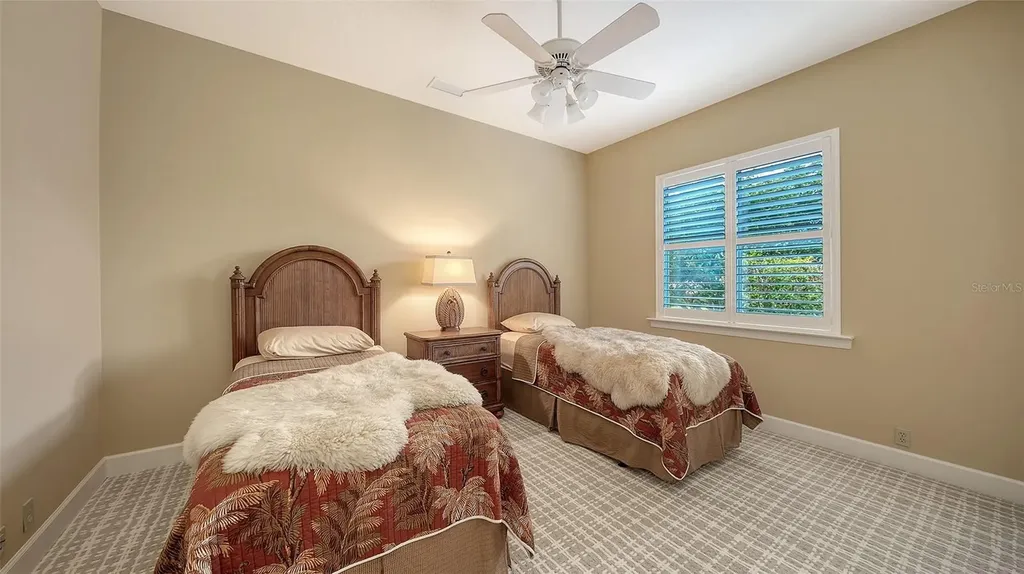 6903 Winners Circle Lakewood Ranch FL 34202