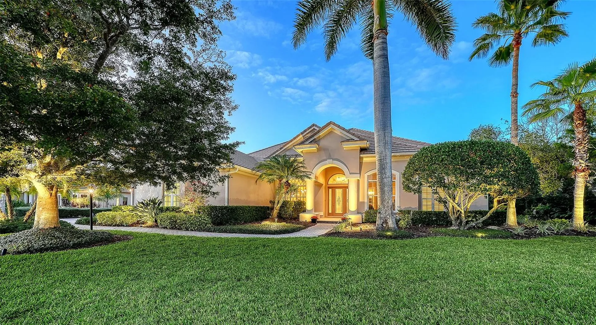 6903 Winners Circle Lakewood Ranch FL 34202