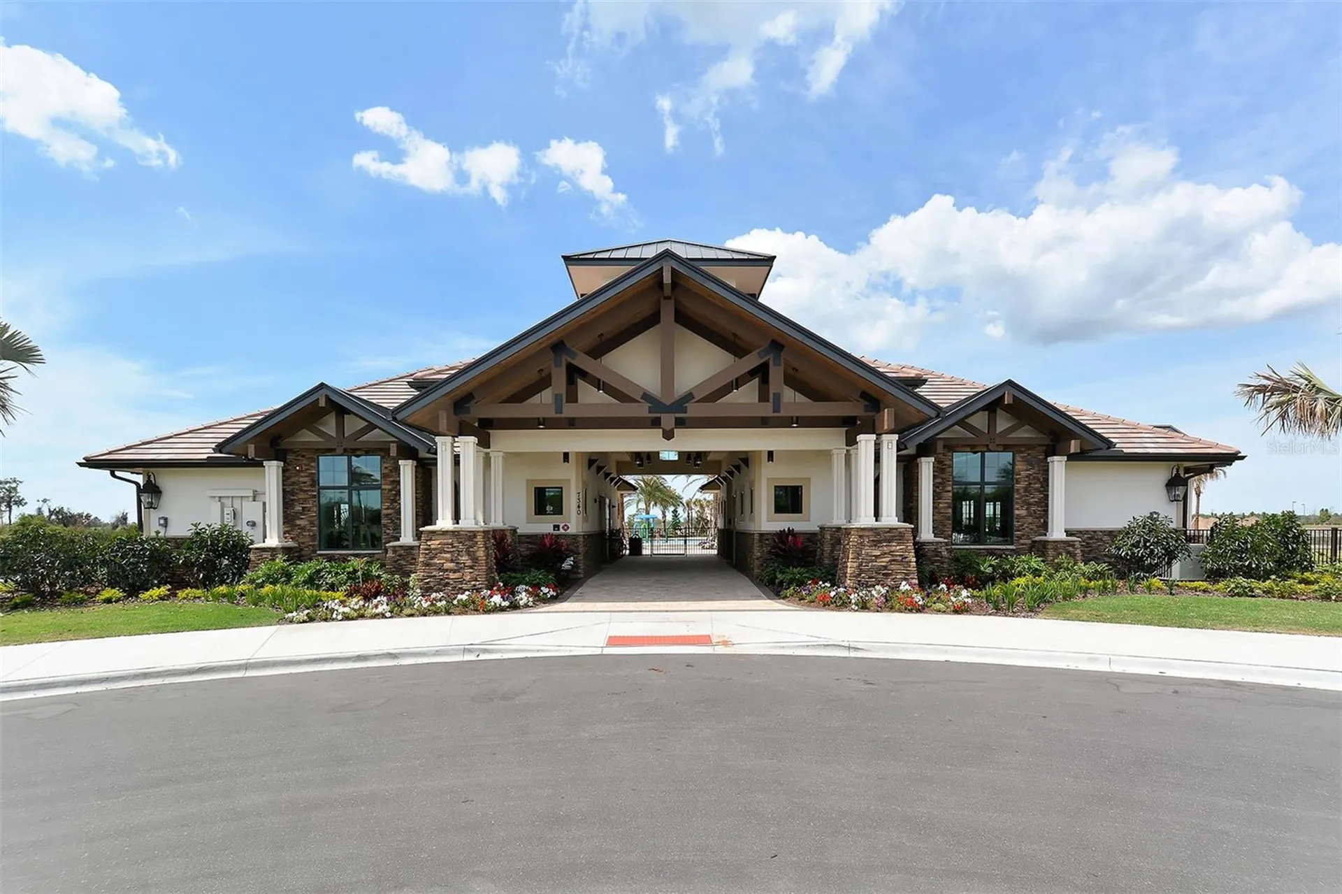 6903 Winners Circle Lakewood Ranch FL 34202
