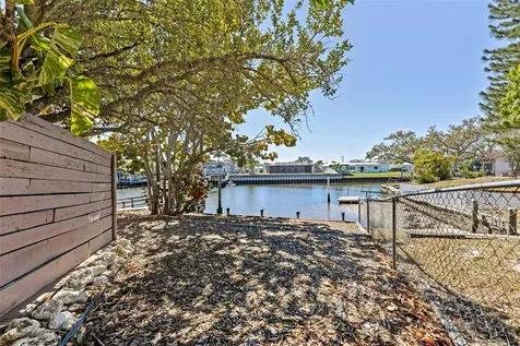 10730 Drummond Road Tampa FL 33615