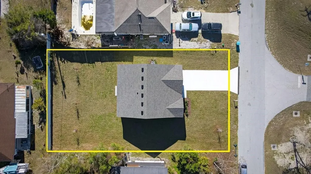 2138 E Hyde Drive Deltona FL 32738