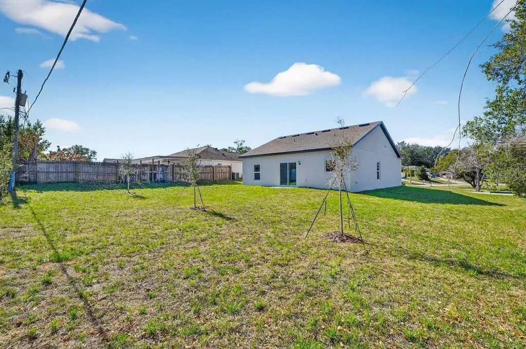 2138 E Hyde Drive Deltona FL 32738