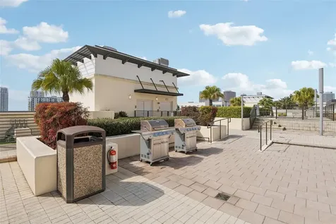 1120 E Kennedy Boulevard Tampa FL 33602