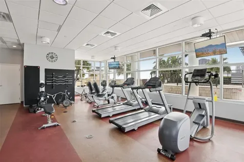 1120 E Kennedy Boulevard Tampa FL 33602