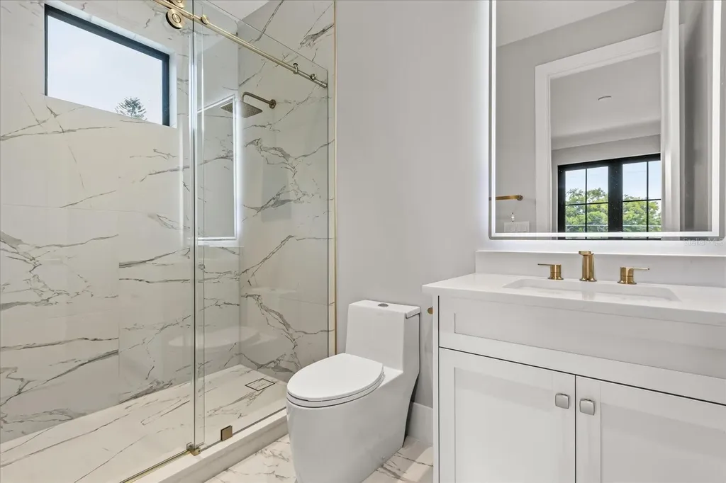 2415 Laura Place Orlando FL 32803