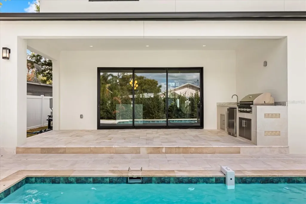 2415 Laura Place Orlando FL 32803