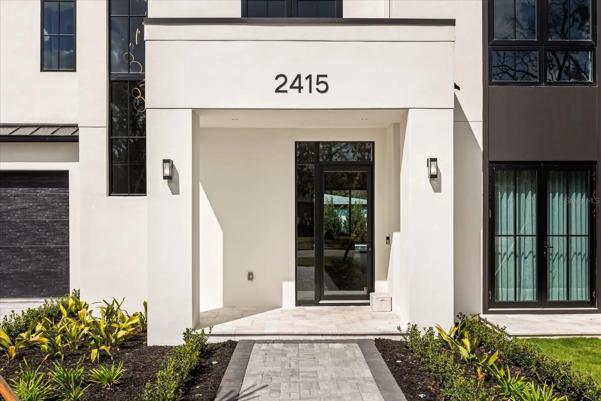 2415 Laura Place Orlando FL 32803