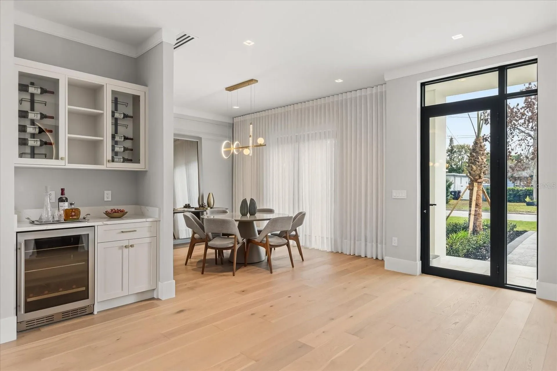 2415 Laura Place Orlando FL 32803