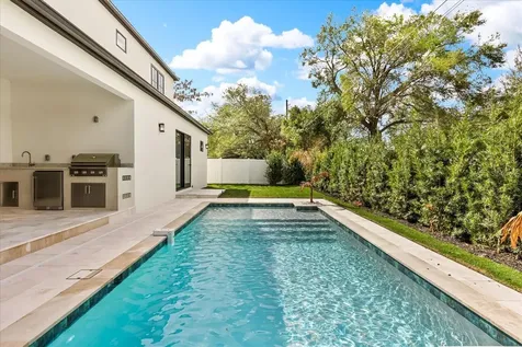 2415 Laura Place Orlando FL 32803