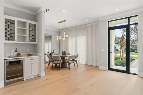 2415 Laura Place Orlando FL 32803