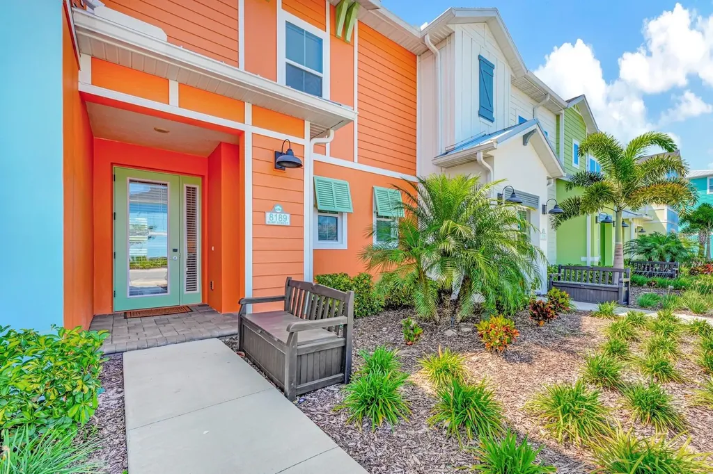 8189 Surf Street Kissimmee FL 34747
