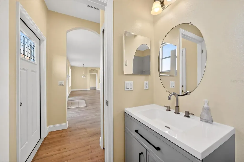 18172 Thornhill Grand Circle Orlando FL 32820
