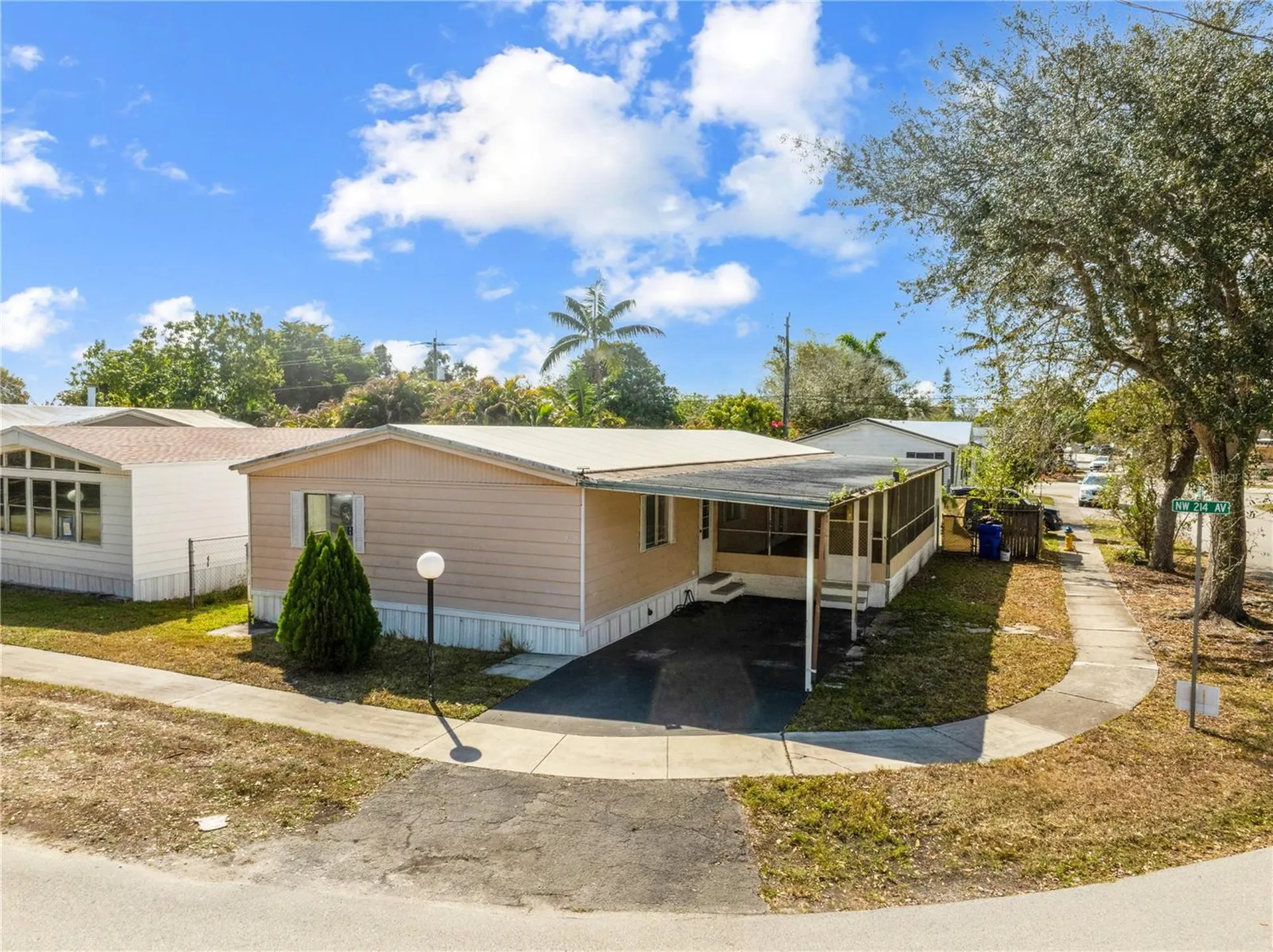 730 NW 214th Avenue Pembroke Pines FL 33029