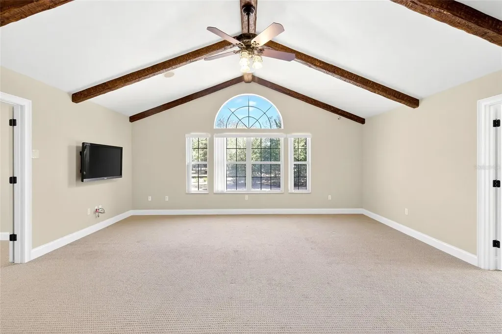 19056 NW 72nd Avenue Alachua FL 32615