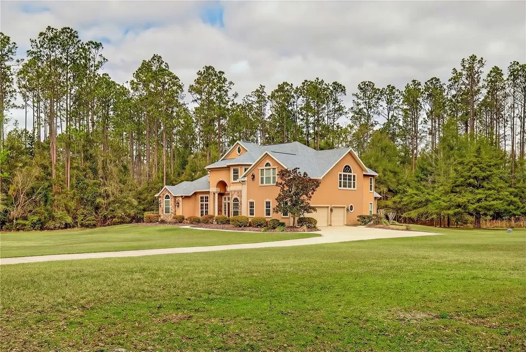 19056 NW 72nd Avenue Alachua FL 32615