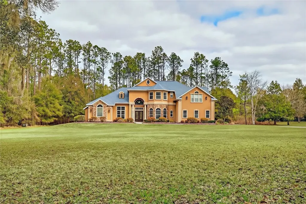 19056 NW 72nd Avenue Alachua FL 32615