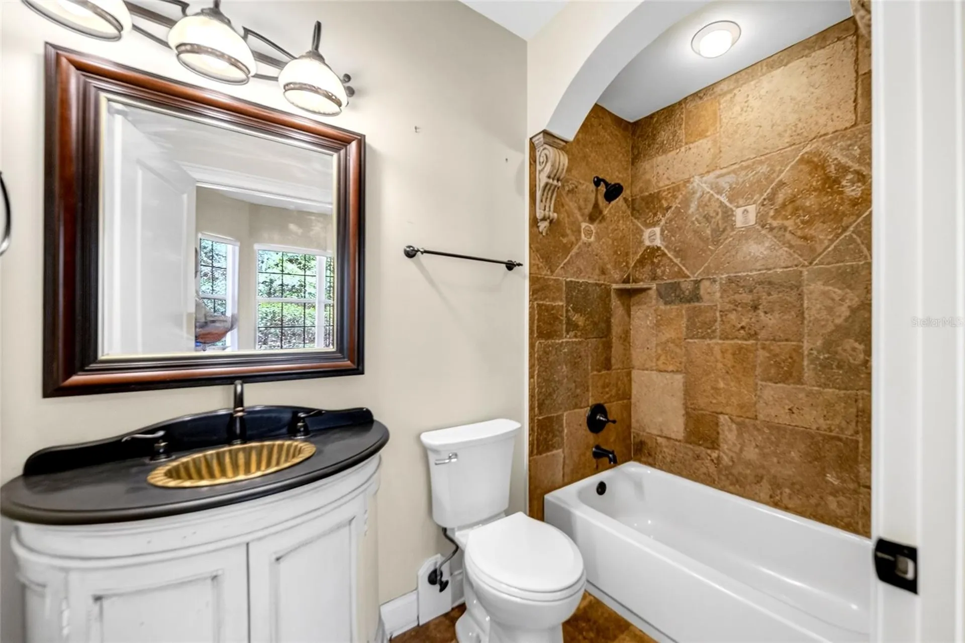 19056 NW 72nd Avenue Alachua FL 32615