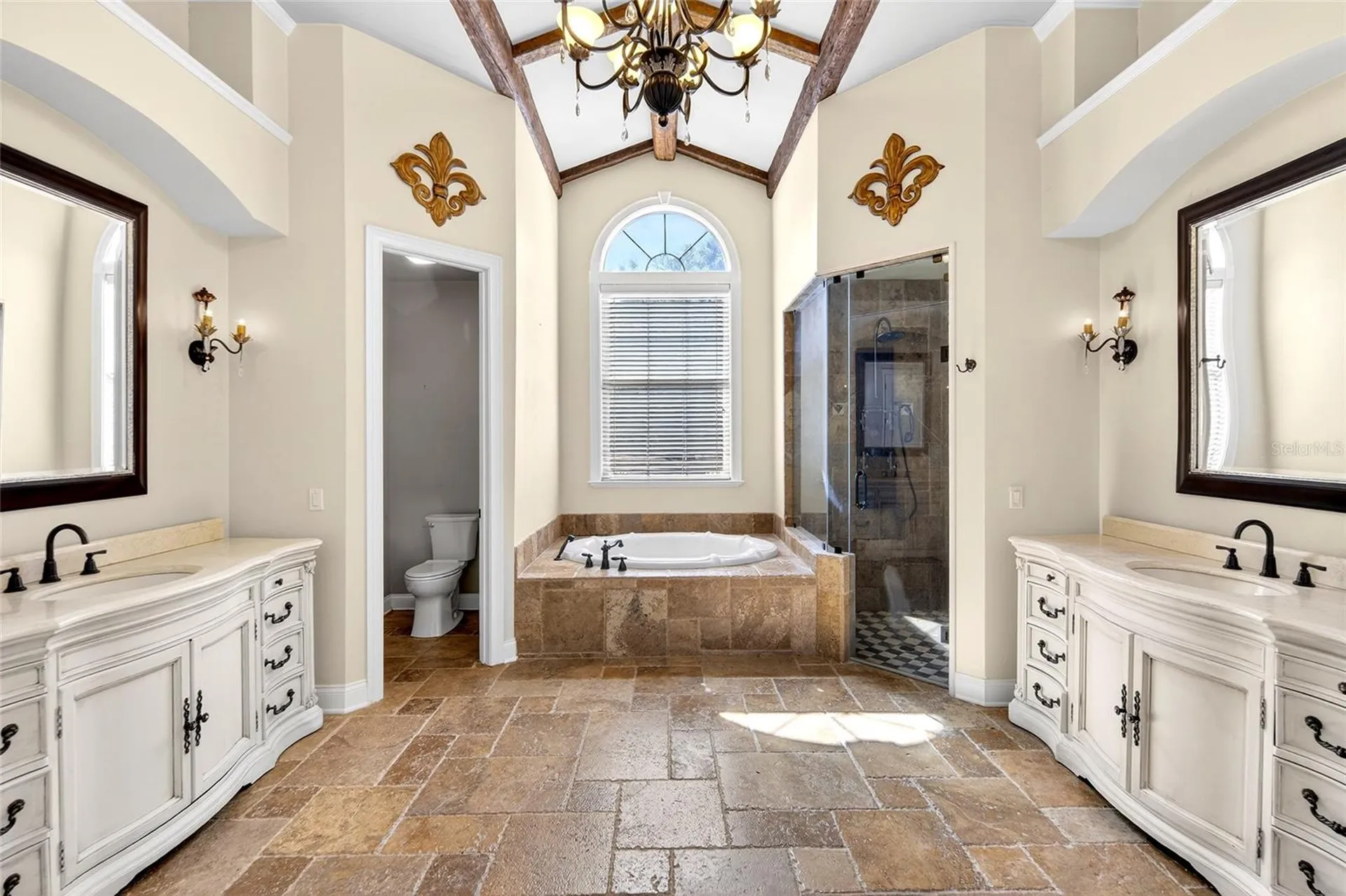 19056 NW 72nd Avenue Alachua FL 32615