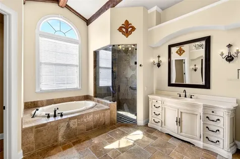 19056 NW 72nd Avenue Alachua FL 32615