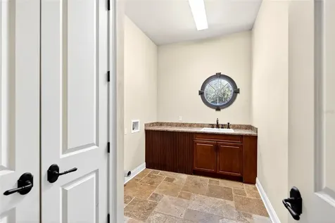 19056 NW 72nd Avenue Alachua FL 32615