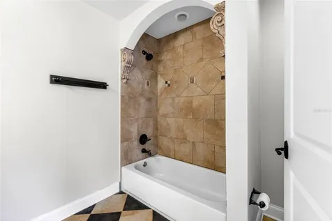 19056 NW 72nd Avenue Alachua FL 32615