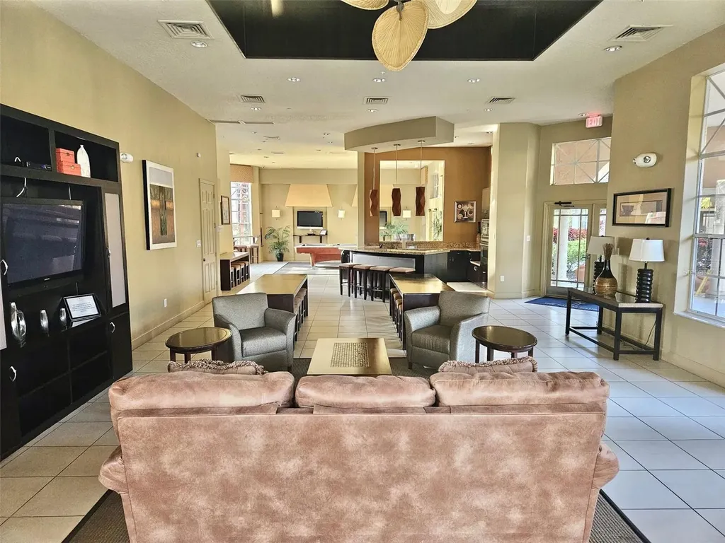 5542 Metrowest Boulevard Orlando FL 32811