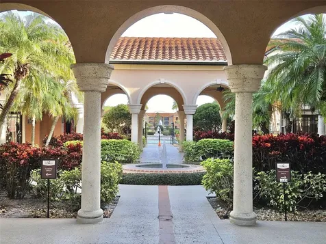 5542 Metrowest Boulevard Orlando FL 32811