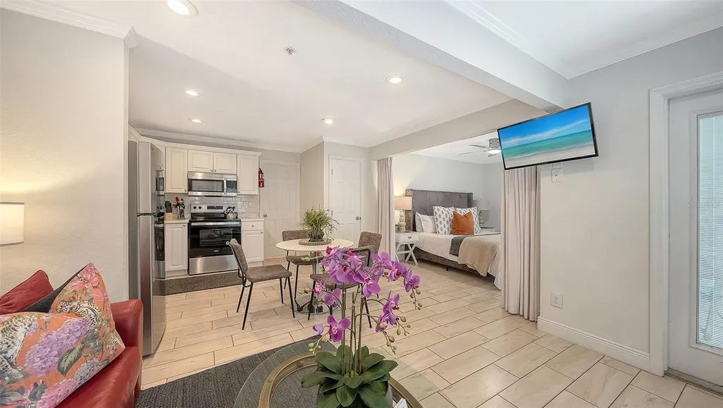 662 Calle Del Otono Sarasota FL 34242
