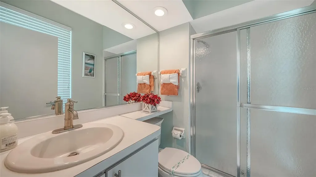662 Calle Del Otono Sarasota FL 34242