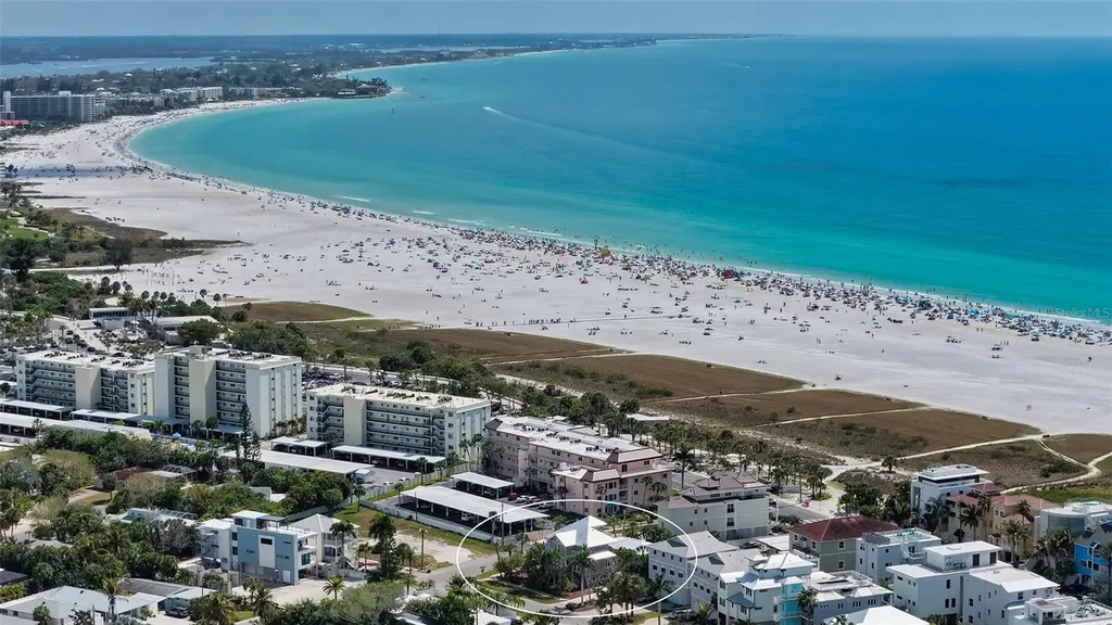 662 Calle Del Otono Sarasota FL 34242