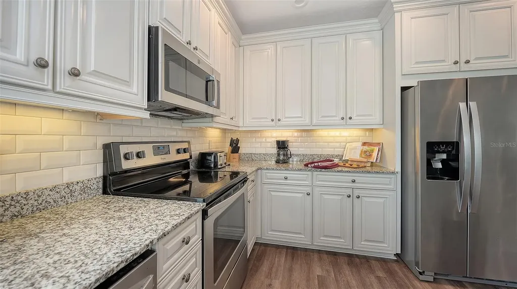 662 Calle Del Otono Sarasota FL 34242