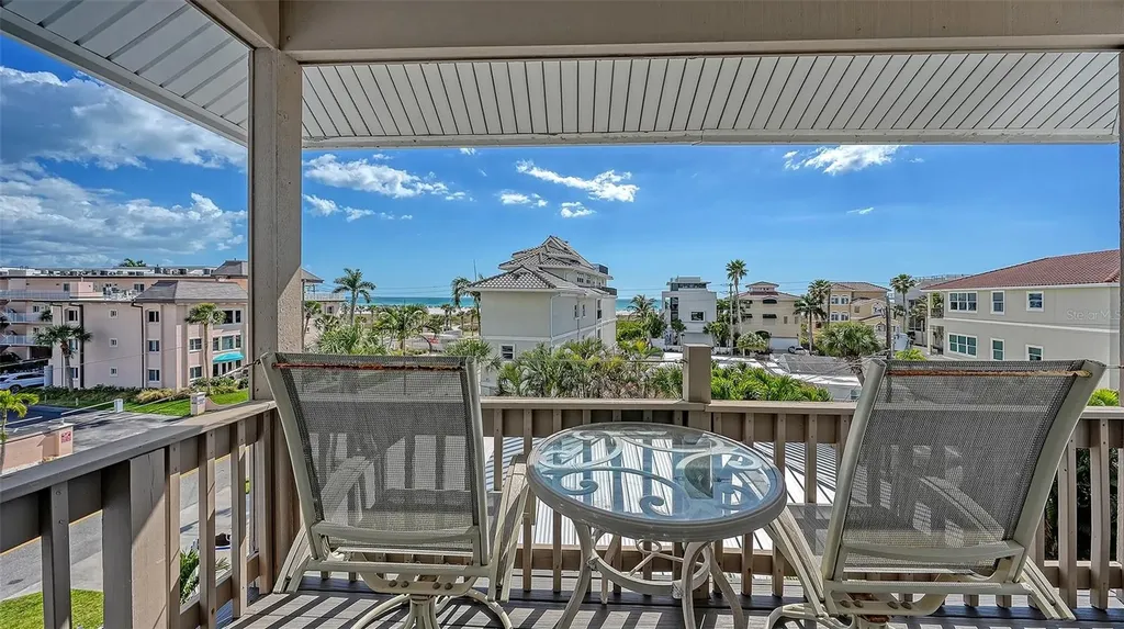 662 Calle Del Otono Sarasota FL 34242