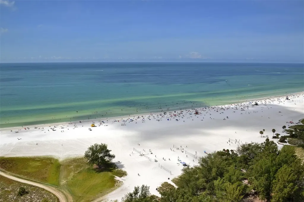 662 Calle Del Otono Sarasota FL 34242