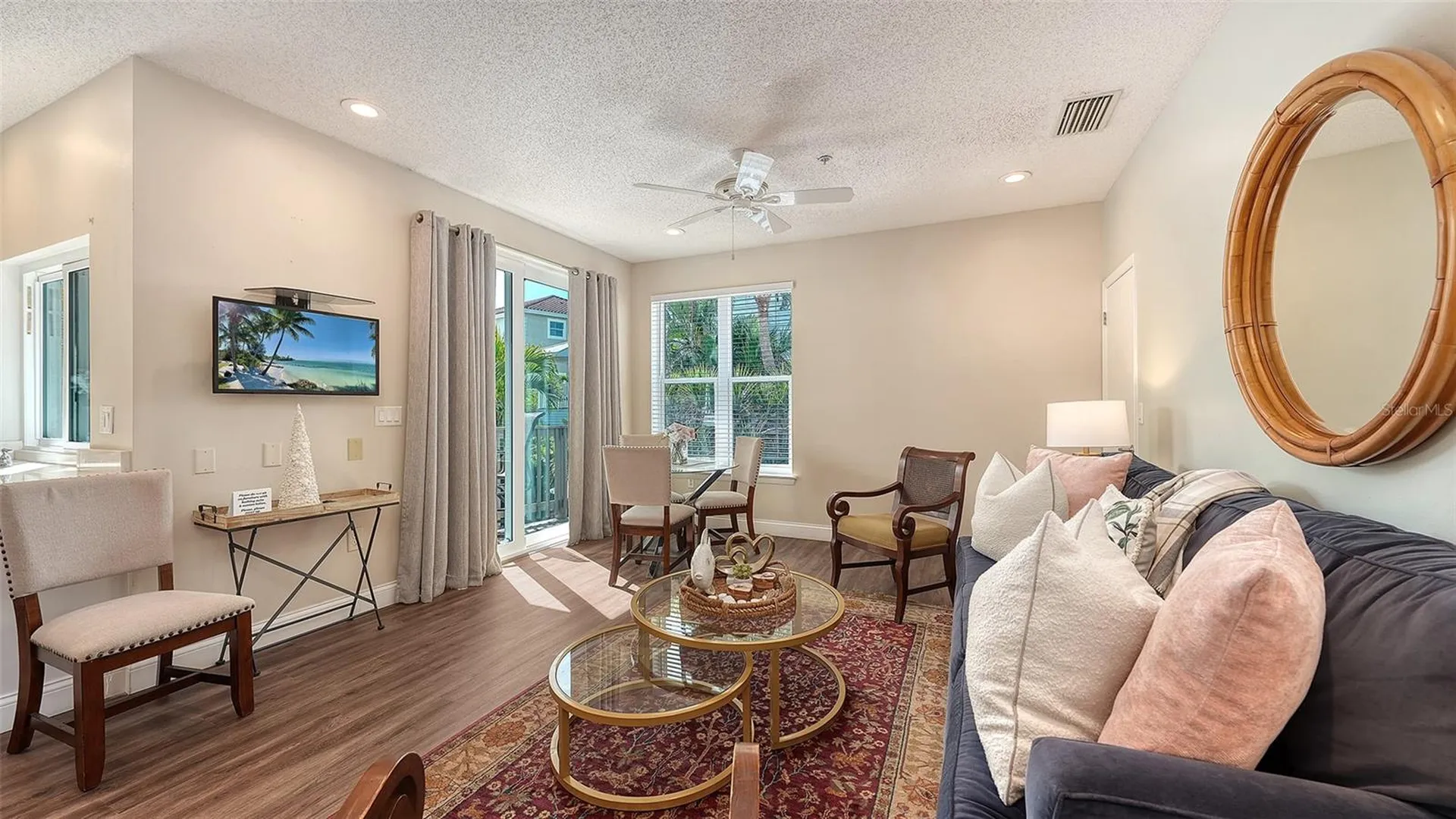 662 Calle Del Otono Sarasota FL 34242