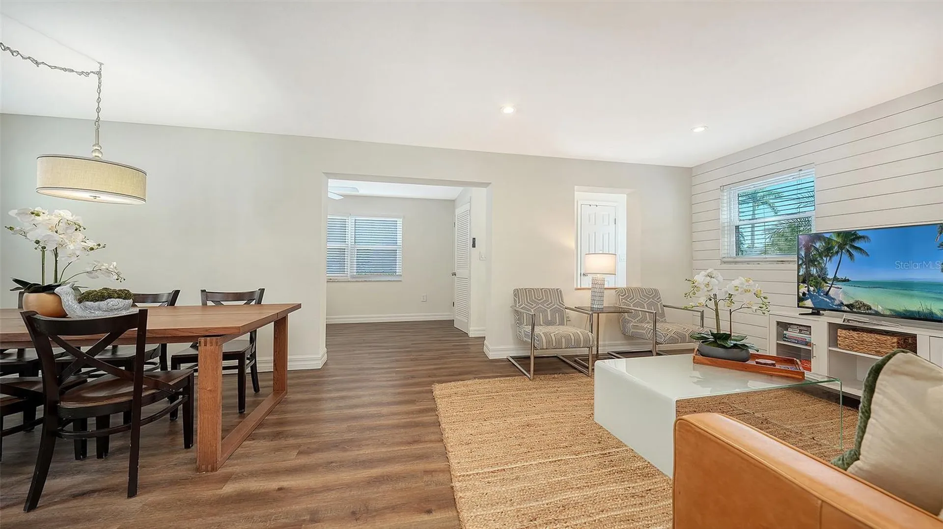 662 Calle Del Otono Sarasota FL 34242