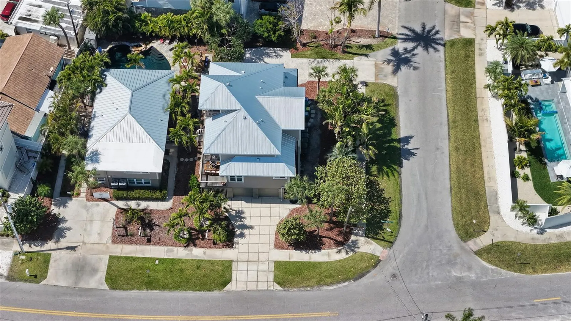662 Calle Del Otono Sarasota FL 34242