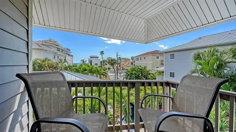 662 Calle Del Otono Sarasota FL 34242
