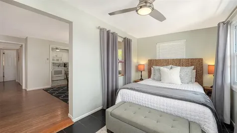 662 Calle Del Otono Sarasota FL 34242