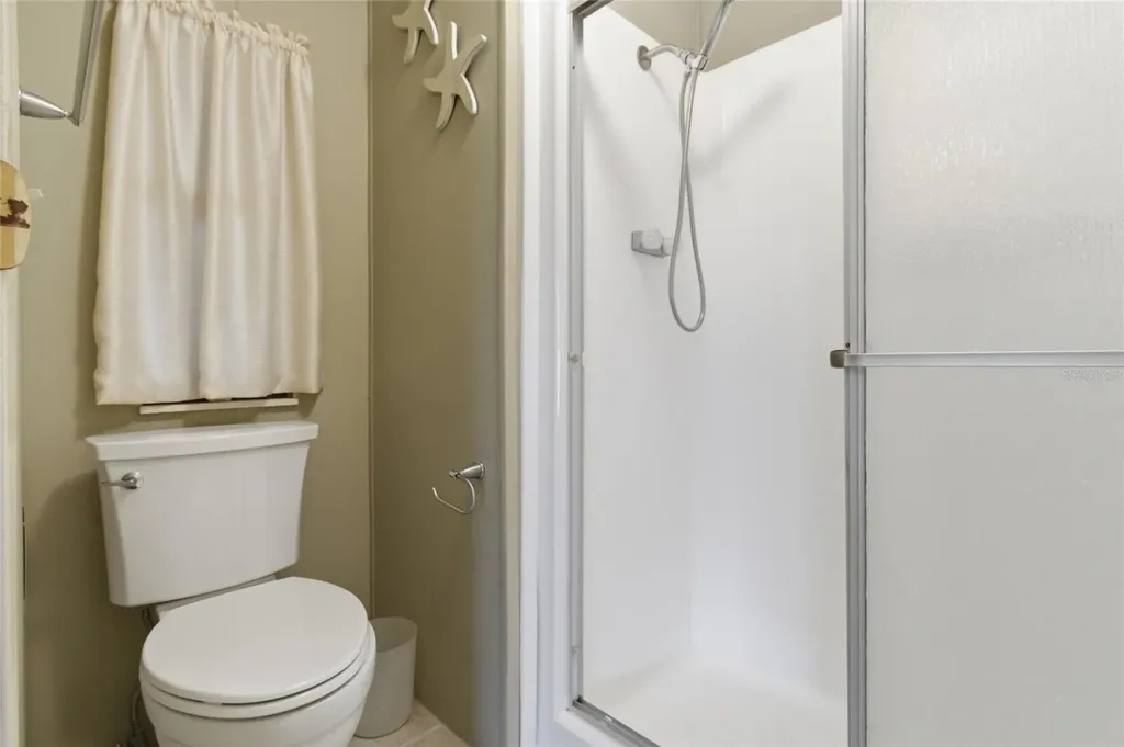 5533 Regal Way Zephyrhills FL 33541