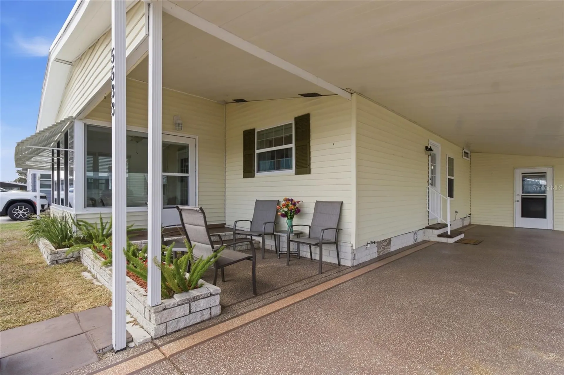 5533 Regal Way Zephyrhills FL 33541