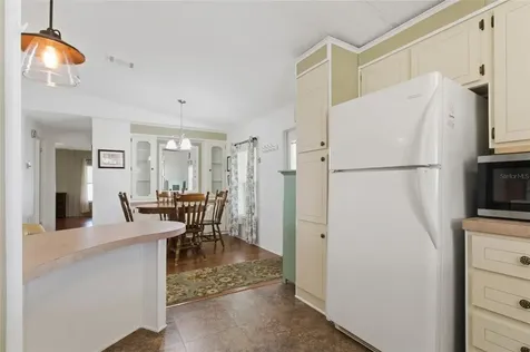 5533 Regal Way Zephyrhills FL 33541