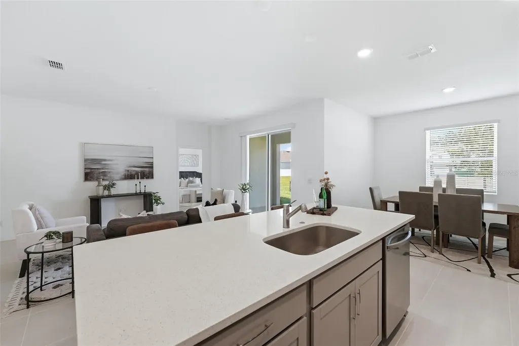 717 Farfields Street Deland FL 32724
