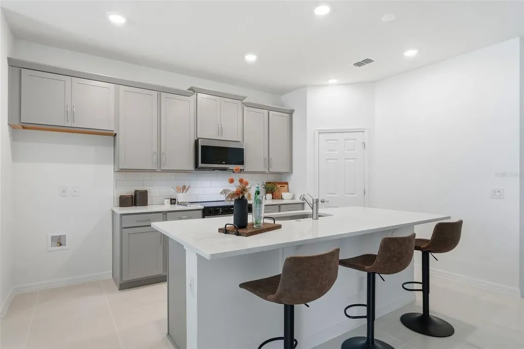 717 Farfields Street Deland FL 32724